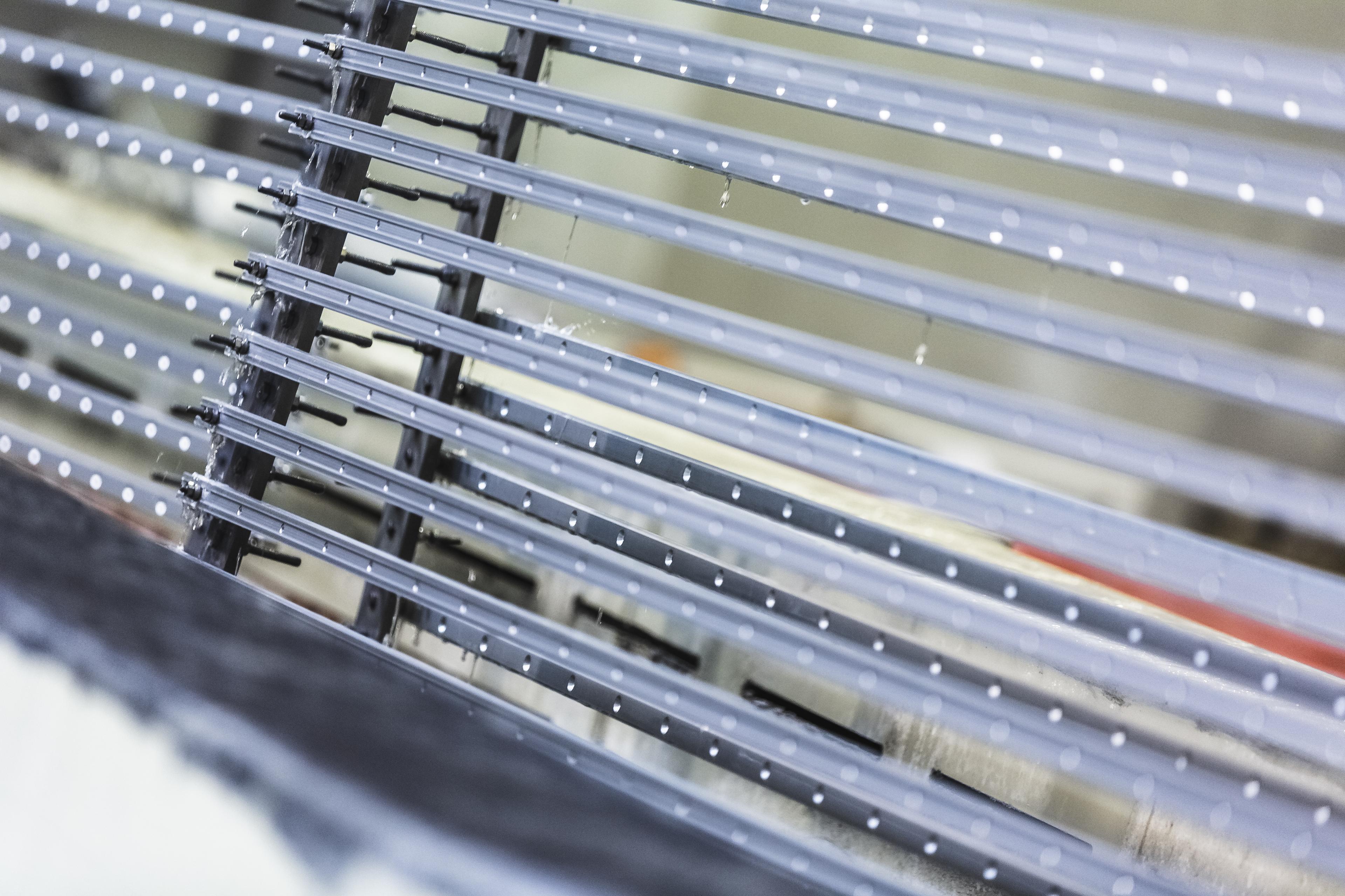 Guías lineales para barco de vela con anodización para resistencia a la corrosión